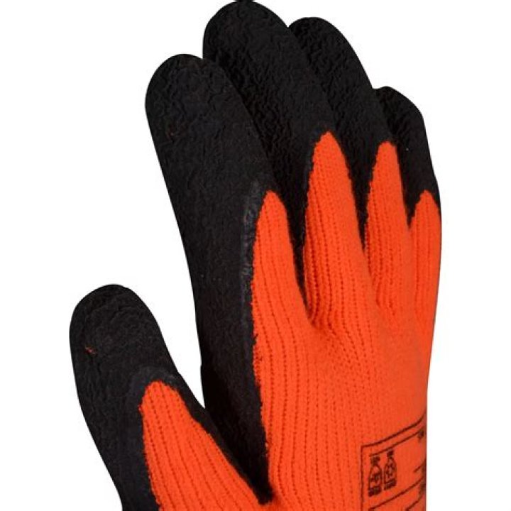 من هو قيقا تشاد ويكيبيديا