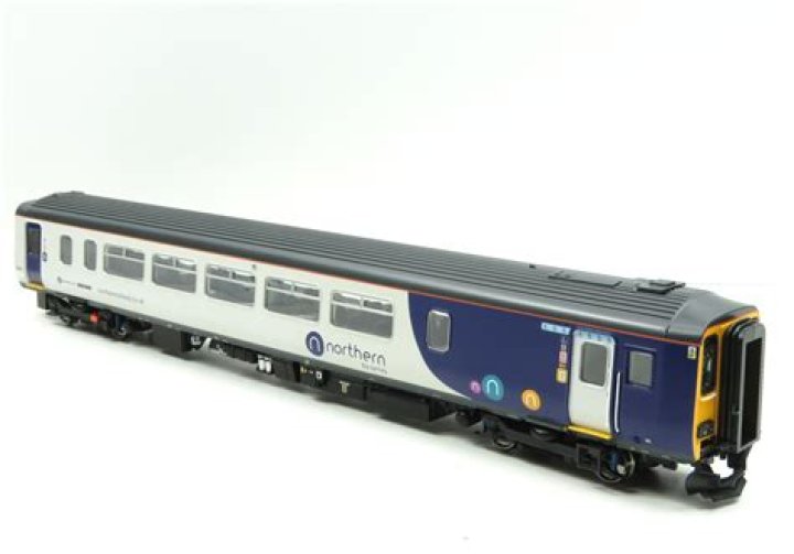 في الخلايا النباتية يتخصر الغشاء الخلوي في الوسط.