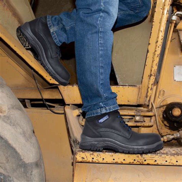 رتب الاحداث التالية حسب ورودها في النص المطر