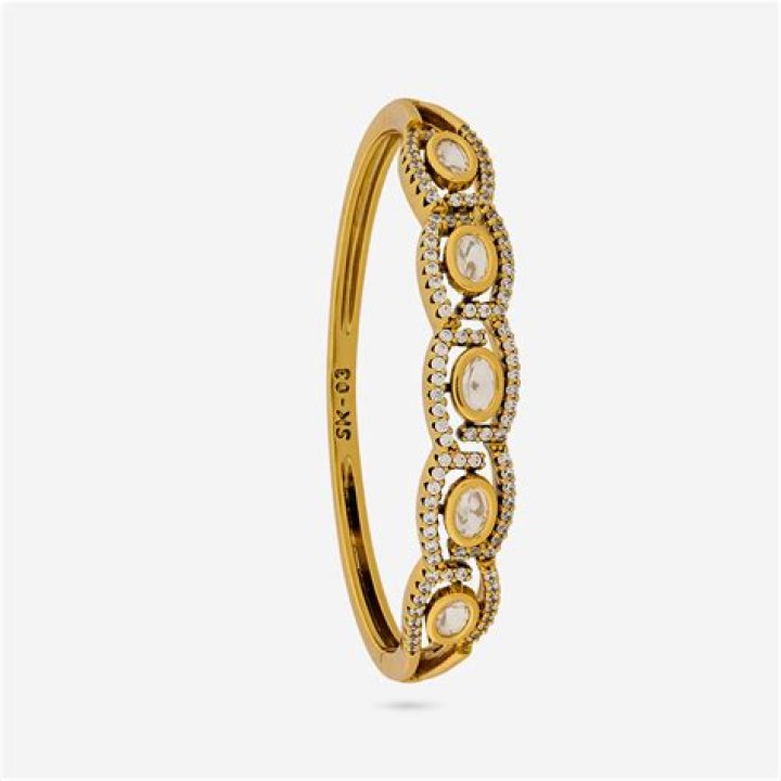 الفرق بين طول 180 و 150