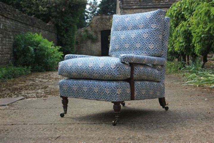 كم سعر شنطة نهى نبيل