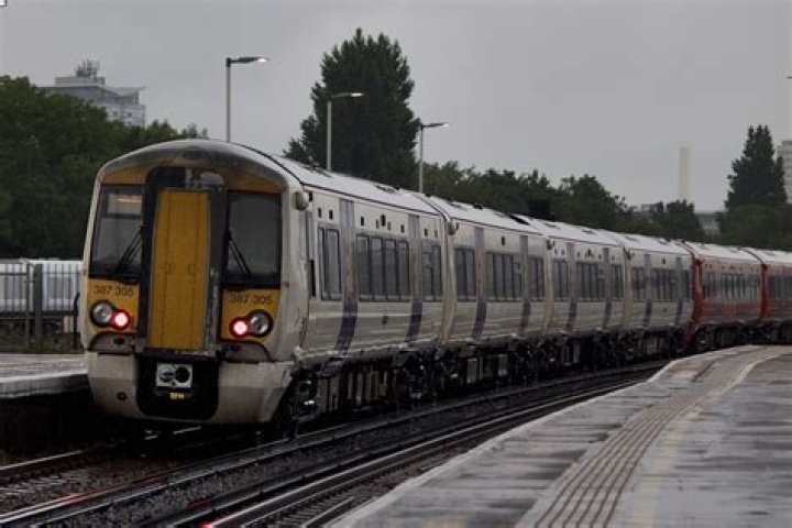 ما اول بركان تم رصده ومن اول من اكتشف البراكين