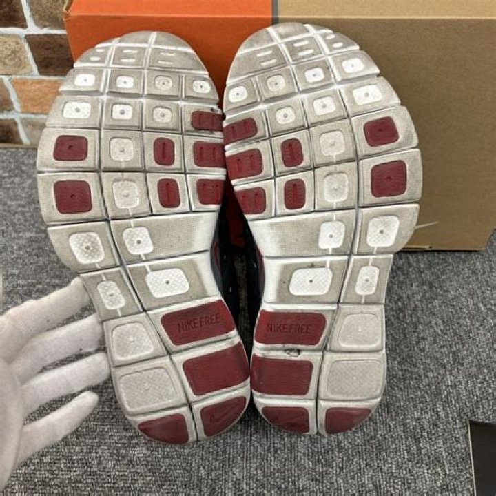 اي المغانط الكهربائية ذات قوة جذب اكبر