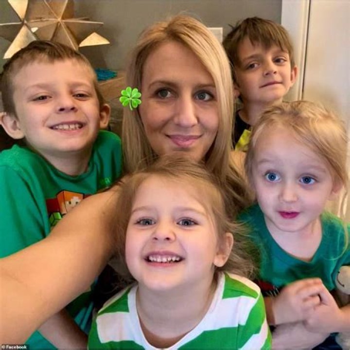 4-year-old twins suffocate to death after falling asleep in their wooden toy chest