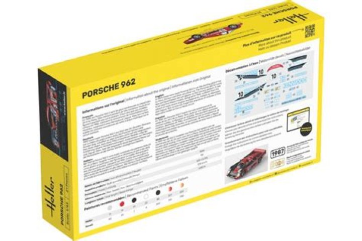 تدور الأرض حول خط وهمي يمر بمركزها يسمى المحور.