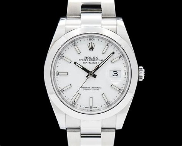 حل لغز/ يسمى تاج المروءة في اللغة العربية يتكون من 7 حروف فما هو ؟