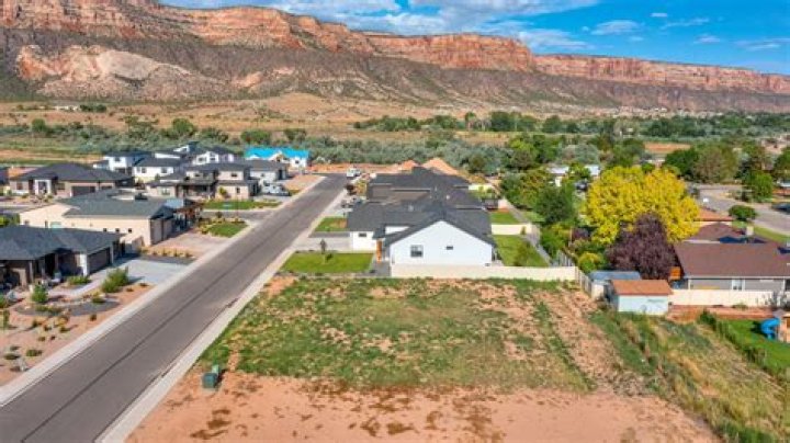 لماذا القبائل لا تزوج العوازم