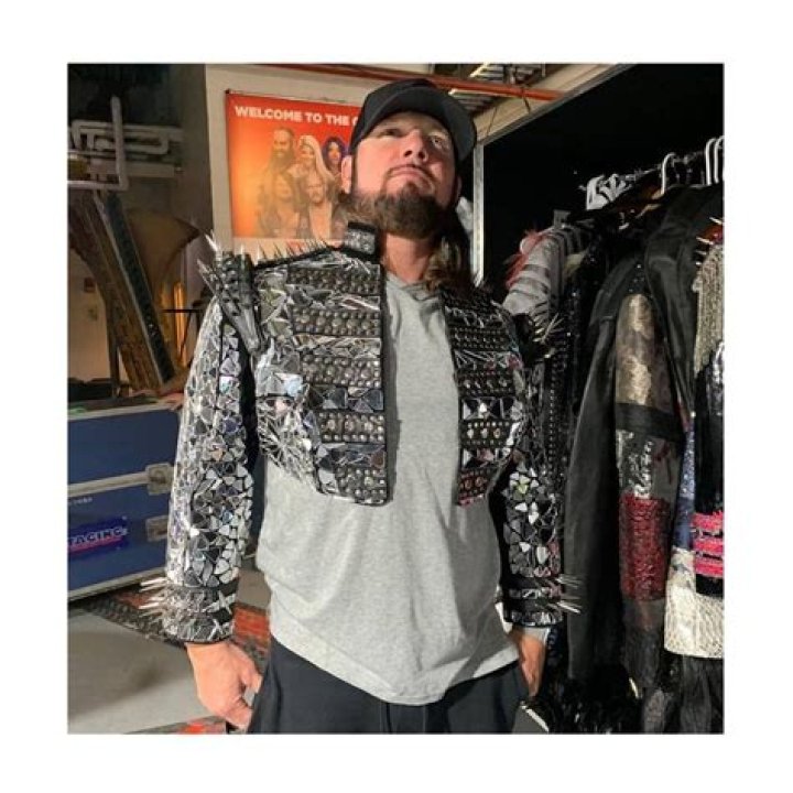 A.J. Styles Wears Old NJPW Mask on Tour In Tokyo