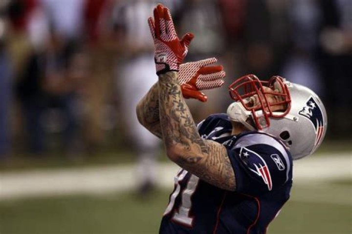 Aaron Hernandez's Financial Journey: The Rise And Fall Of A Football Star