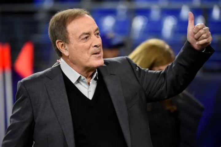 Al Michaels Quieted His TNF Critics, and All It Took Was a Dry One-Liner