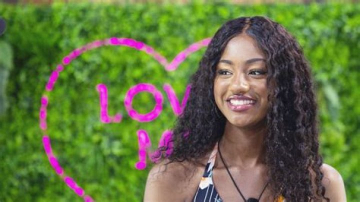 Unveiling Alana From Love Island Season 3: A Journey Of Romance And Reality