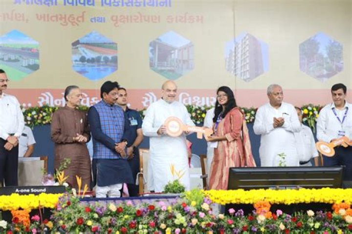 Amit Shah inaugurates Gujarat first Indo-Pak border viewing point at Nadabet live updates – India TV