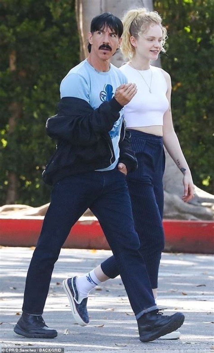 Anthony Kiedis's Love Life: A Look Into His Relationships