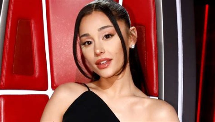 Ariana Grande Debuted Bangs in the Most Low-Key Way Possible — See Video