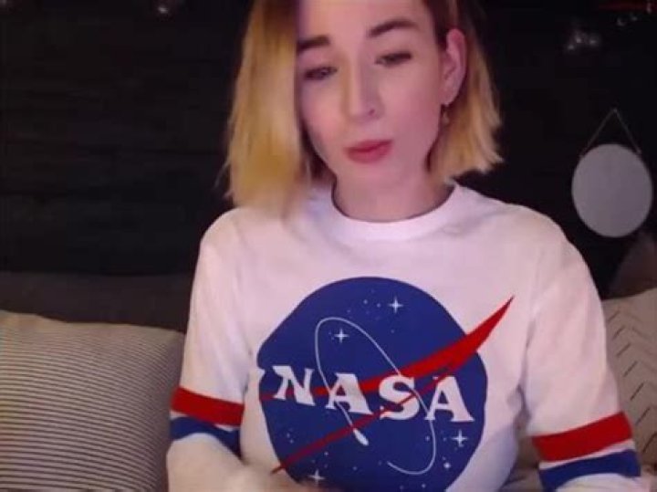 Aurora XOXO: The Rising Star Of Social Media Influencers