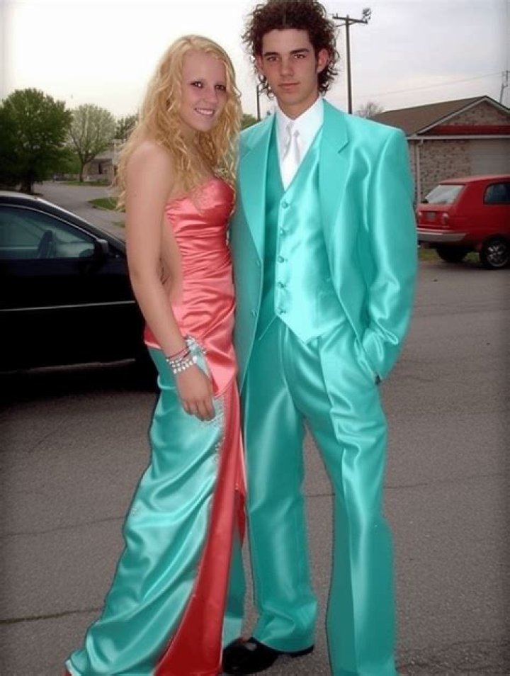 When Stars Were Just Teens: Awkward Celebrity Prom Photos