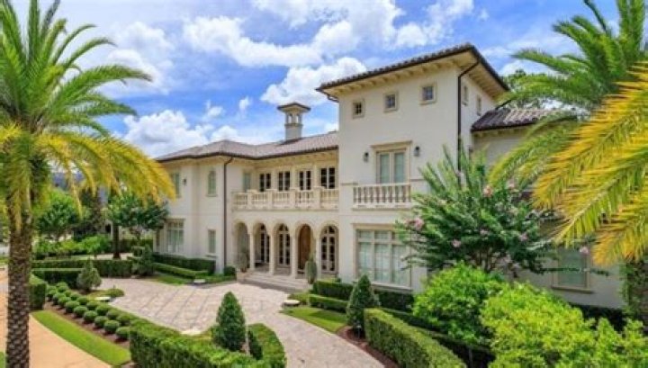 The Enigmatic Life Of The Bacardi Heiress