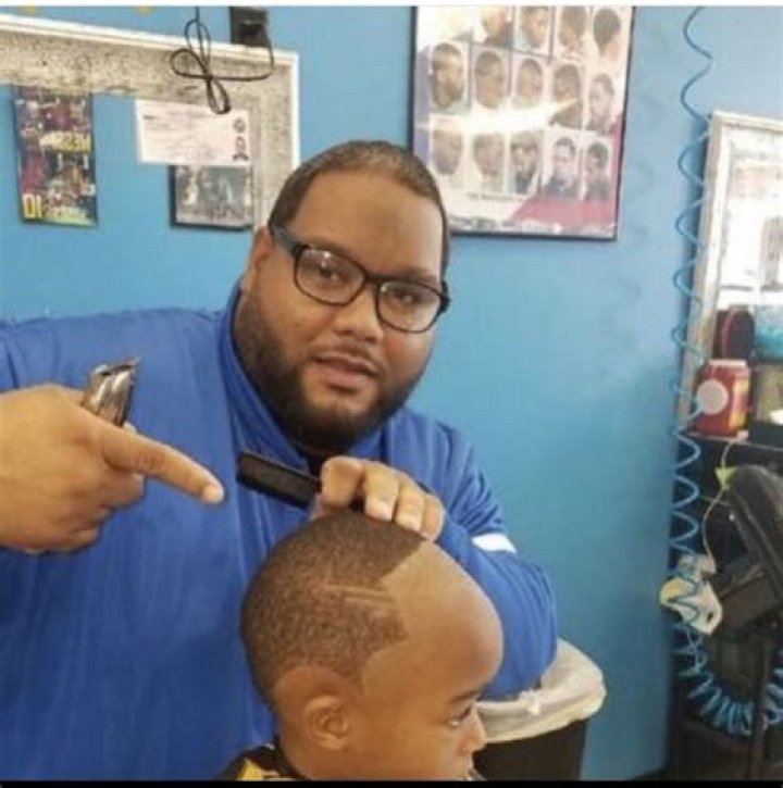 Barber Shot Fatally While Cutting Hair: Police