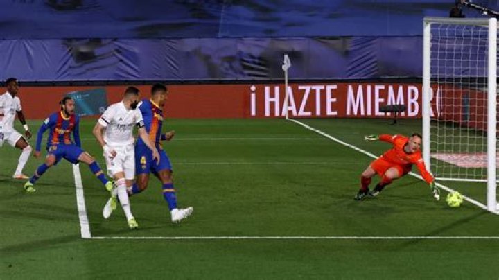 Watch El Clasico Live FCB vs RMA Online on Voot Select – India TV