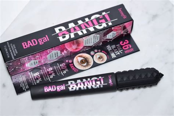 Benefit BADGal Bang! Mascara Review