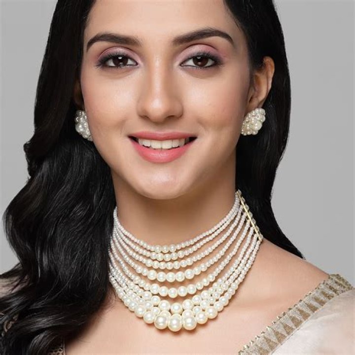 Best Pearl Jewellery: Modern Designs