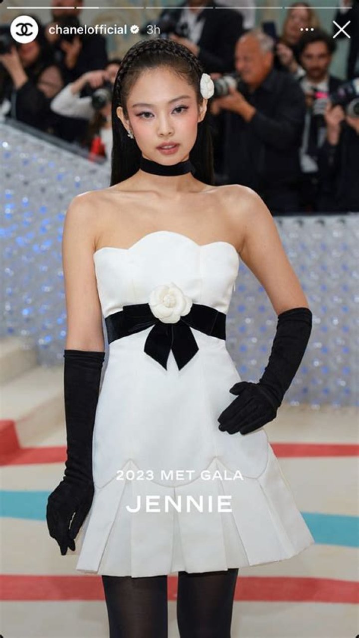 BLACKPINK Jennie rules her Met Gala 2023 debut by paying tribute to 90s Chanel