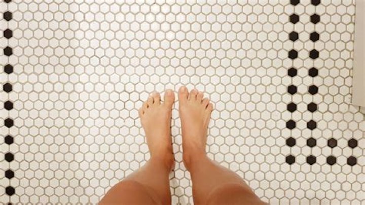 Why You Might Want to Blow-Dry Your Toes After You Shower