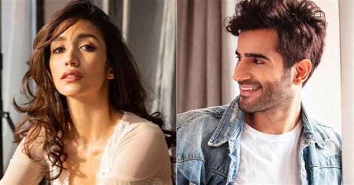 Karan Tacker's romantic reply to rumoured girlfriend Shreya Chaudhry will make you go aww – India TV