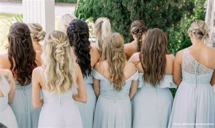 58 Stunning Bridesmaid Hairstyles, From Classic To Cool-Girl