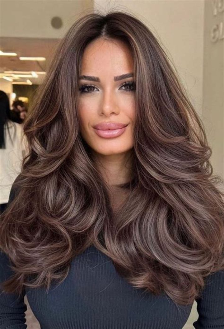 The Prettiest Brown Hair Colours For Brunettes Who Want A Glow-up