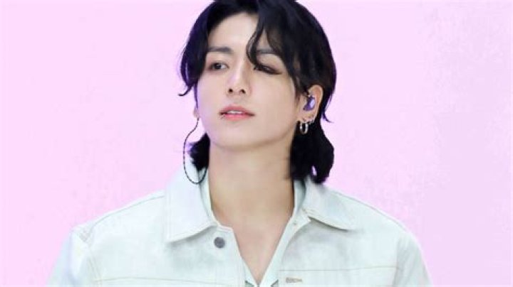 BTS’ Jungkook drops teaser image for single track ‘Seven’; trends on Twitter for saying Namastey – India TV