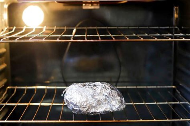 Can I Use Aluminum Foil To Bake Bread