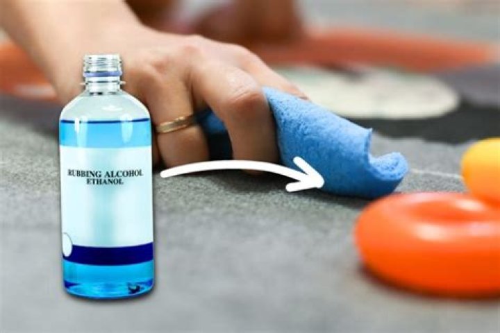 Quick Answer: Can Rubbing Alcohol Remove Spray Paint