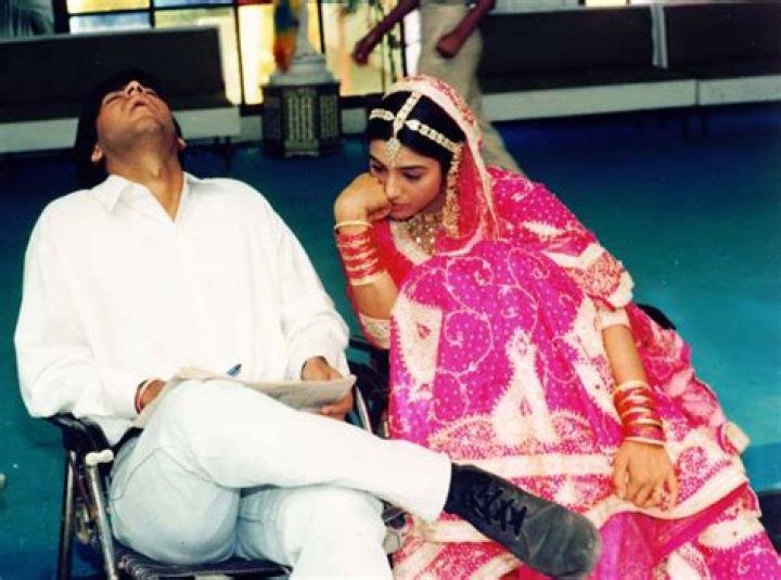 Ajay Devgn shares hilarious throwback picture with Thakshak co-star Tabu – India TV