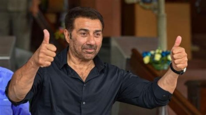 People build bodies and learn dancing, that's not acting – India TV
