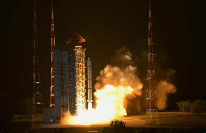 China to build satellite ground stations in Antarctica