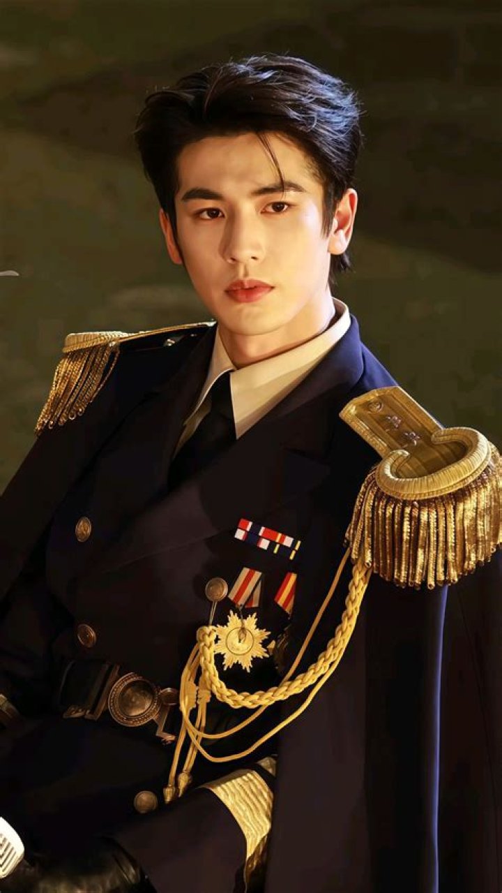 X App, Banned by Beijing, Trends in China Amid Global Crash