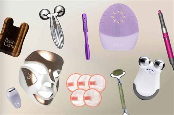 25 Best Skincare Tools In 2023 To Take Your At-home Beauty Routine To The Next Level