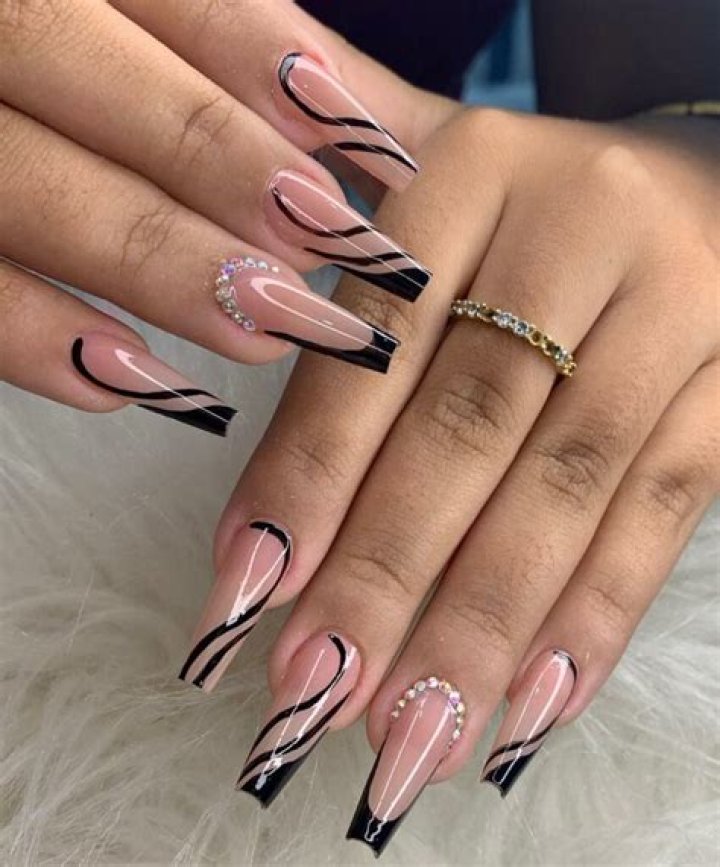 Coffin Nails: 12 Coffin Nail Designs To Inspire Your Next Mani
