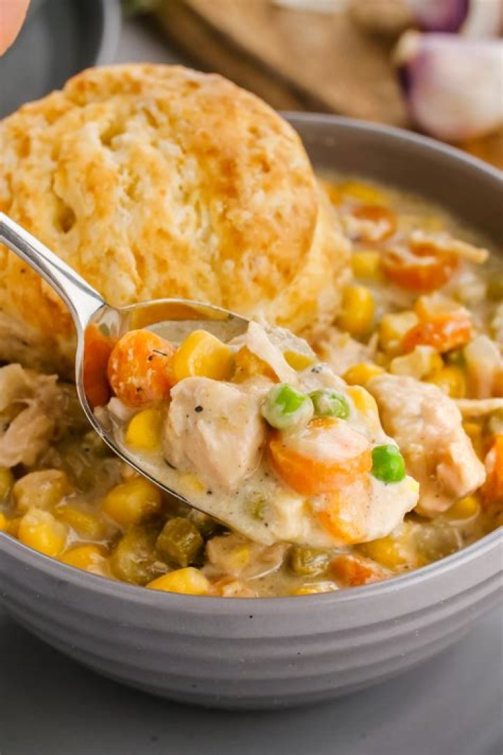 Deliciously Easy Crock Pot Chicken Pot Pie: A Comfort Food Delight