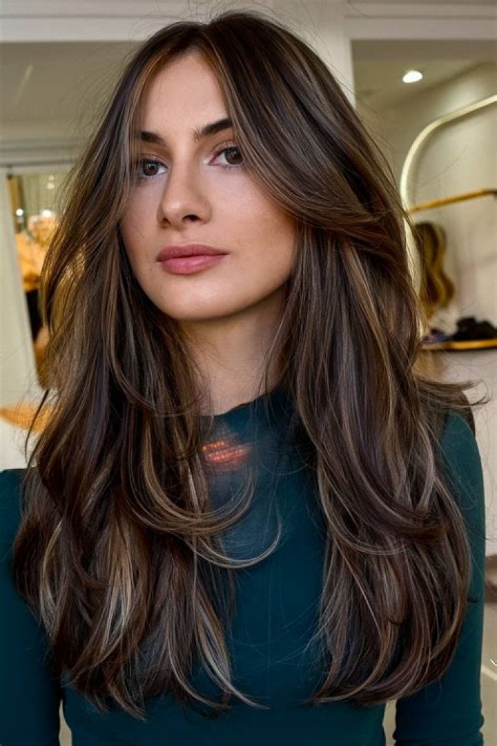 The Curtain Cut Is The Ultra-Swooshy Chop That Takes Curtain Bangs To The Next Level