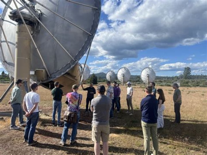 Cutbacks Curtail SETI Institute Search for Alien Radio Signals