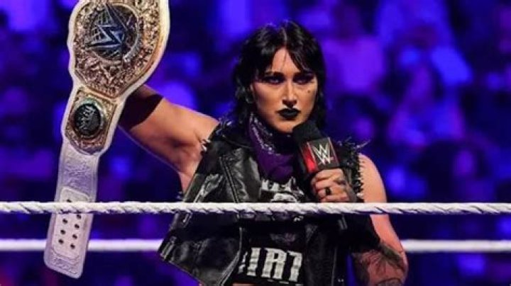 Damian Priest Hilariously Collapses After Refusing Rhea Ripley’s Help During WWE Live Event