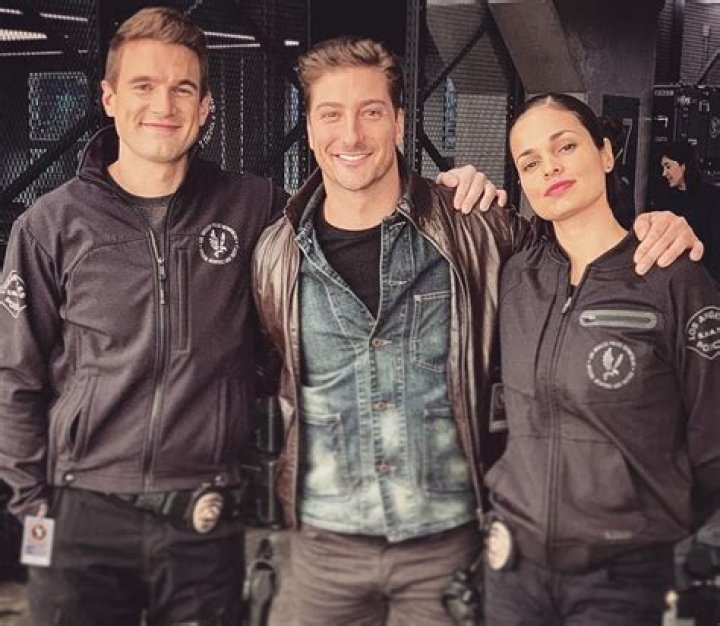 Uncovering The Bravery Of Daniel Lissing In SWAT