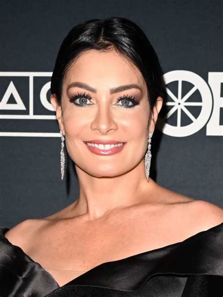Unveiling The Life Of Dayanara Torres: A Journey Through Her Biography