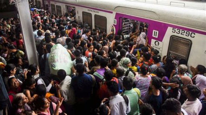 Delhi-Mumbai trains to be suspended as COVID-19 cases rise? Here's what the govt says – India TV