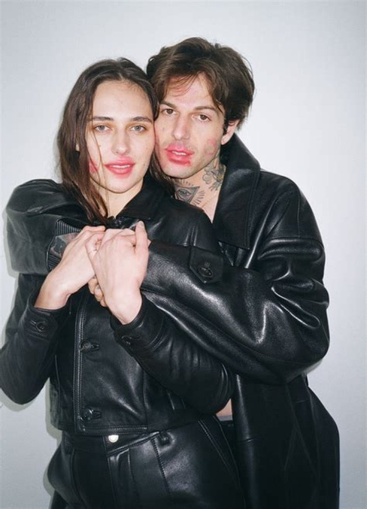 Unraveling Devon Lee Carlson's Dating History: A Look Into Her Romantic Life