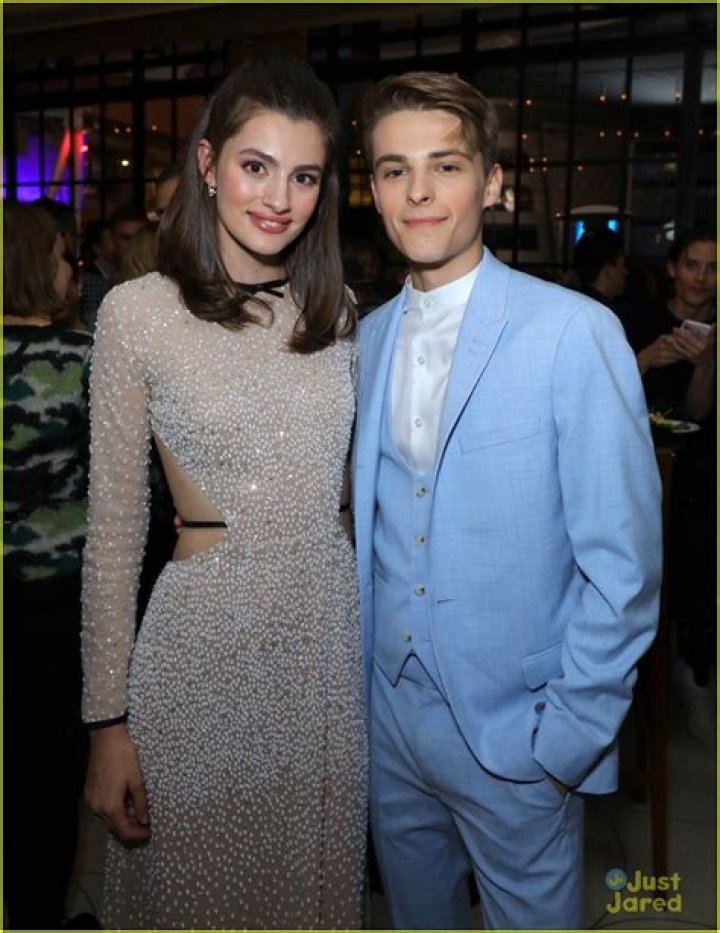Diana Silvers' Boyfriend: Unveiling The Mystery Behind Her Romantic Life