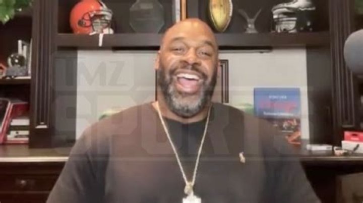 Did Jason Kelce And Donovan McNabb Share The Field? An In-Depth Look