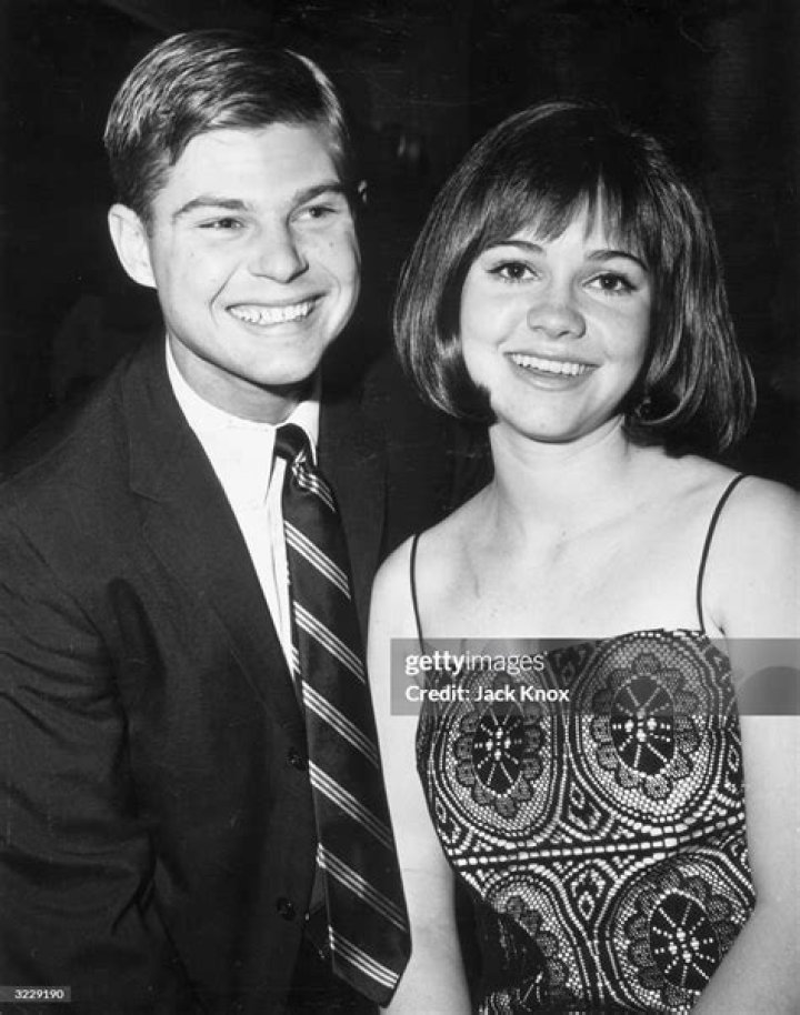 Exploring The Romantic Life Of Steven Craig: Did He Marry Sally Field And Marie Osmond?